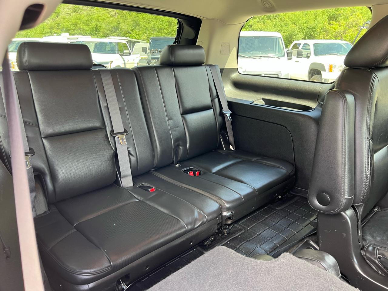 Cadillac Escalade  2011