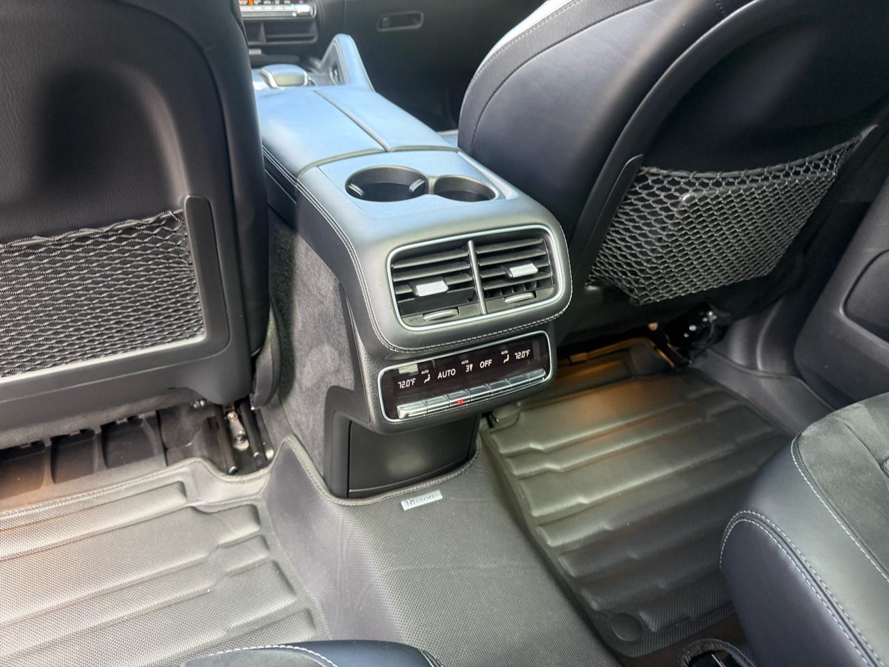 Mercedes-Benz GLS  2021