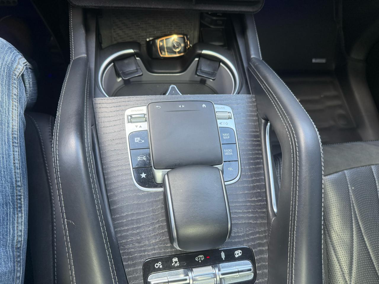 Mercedes-Benz GLS  2021