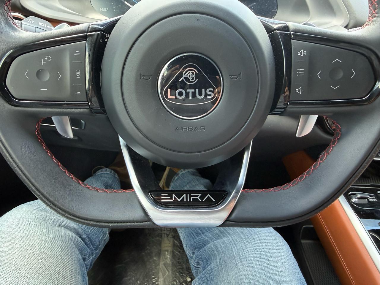 Lotus Emira  2024