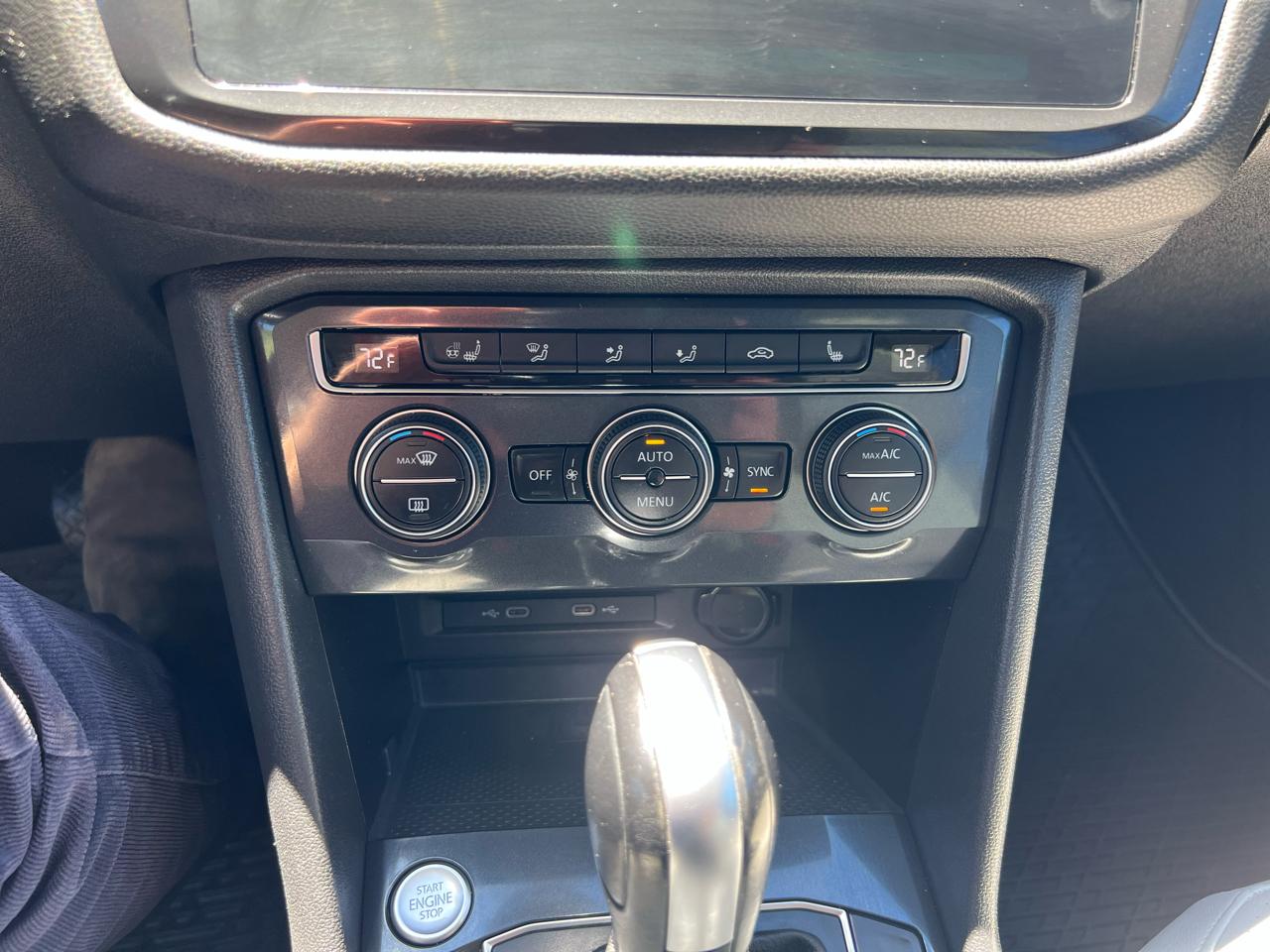 Volkswagen Tiguan  2021
