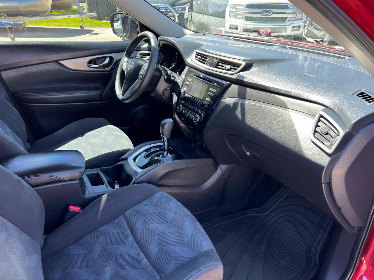 Nissan Rogue  2016