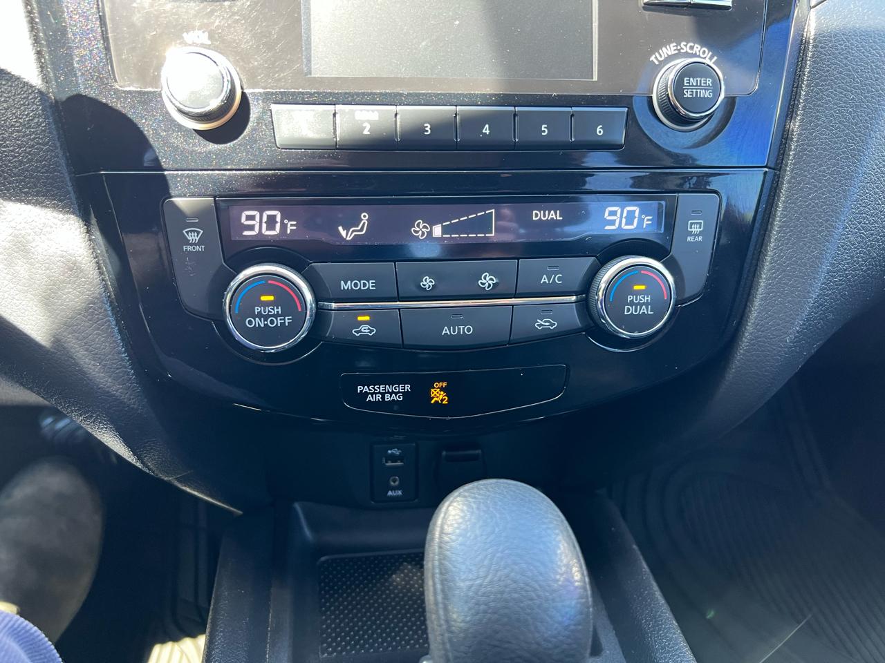 Nissan Rogue  2016