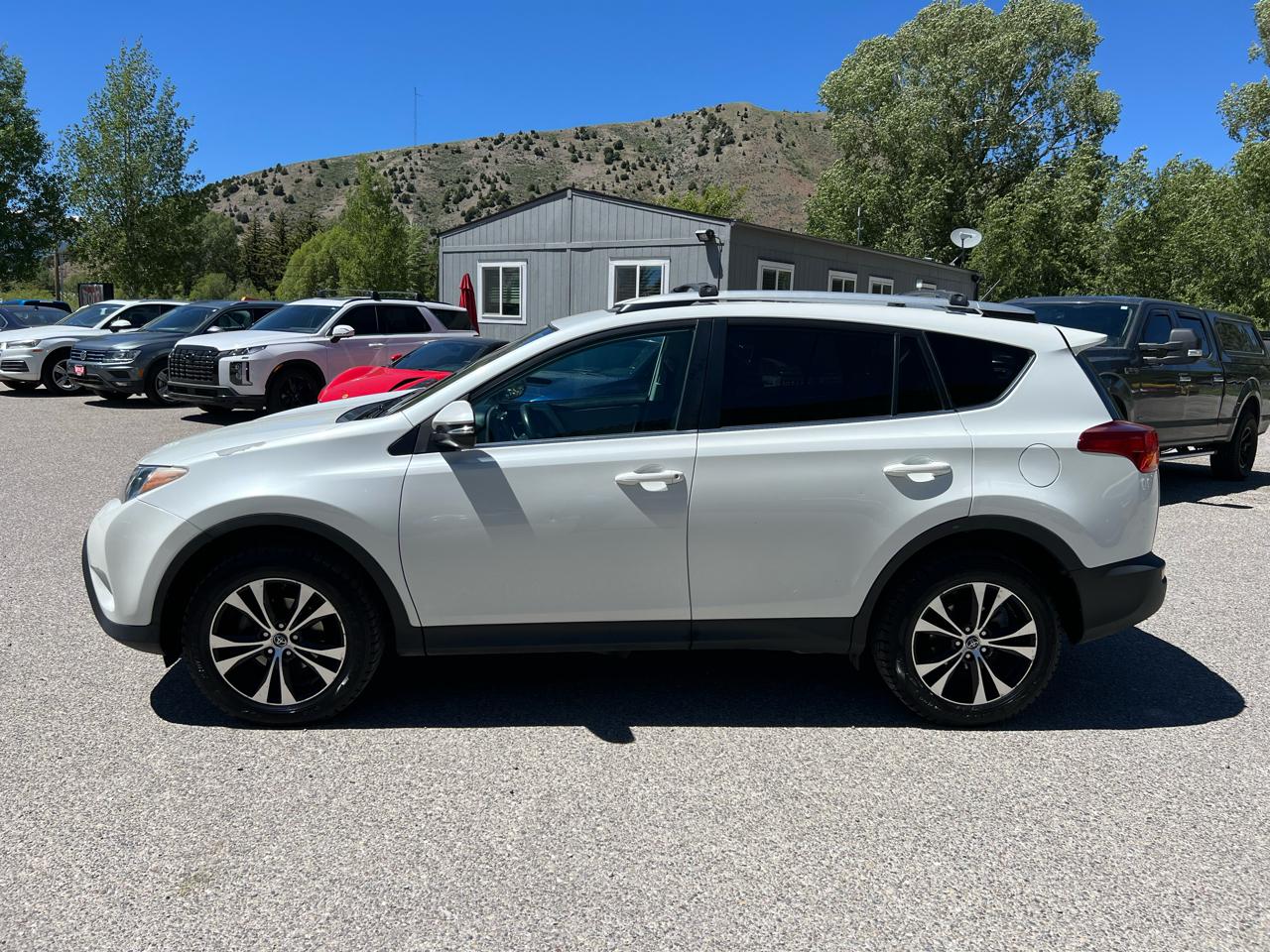 Toyota RAV4  2015