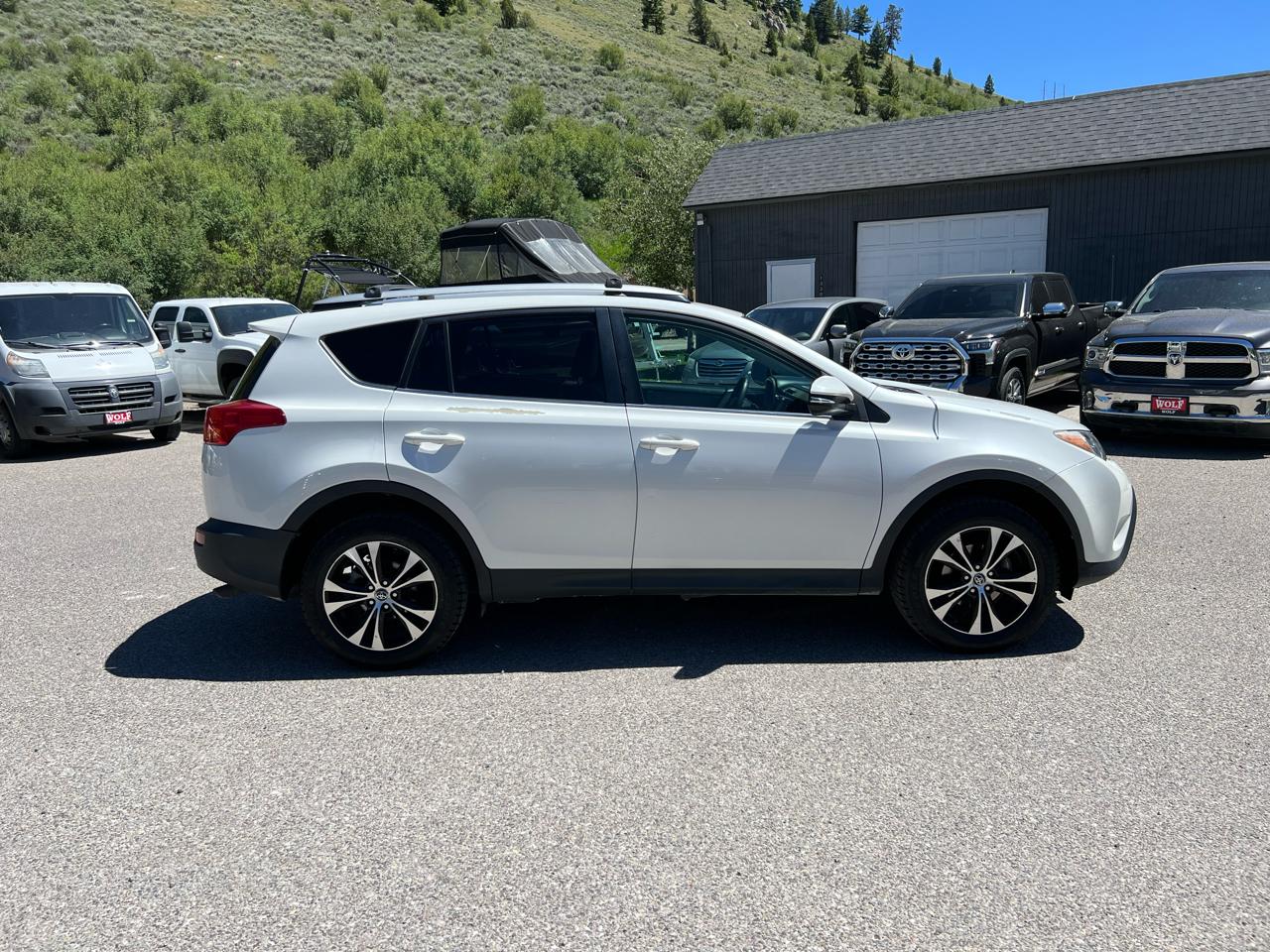 Toyota RAV4  2015