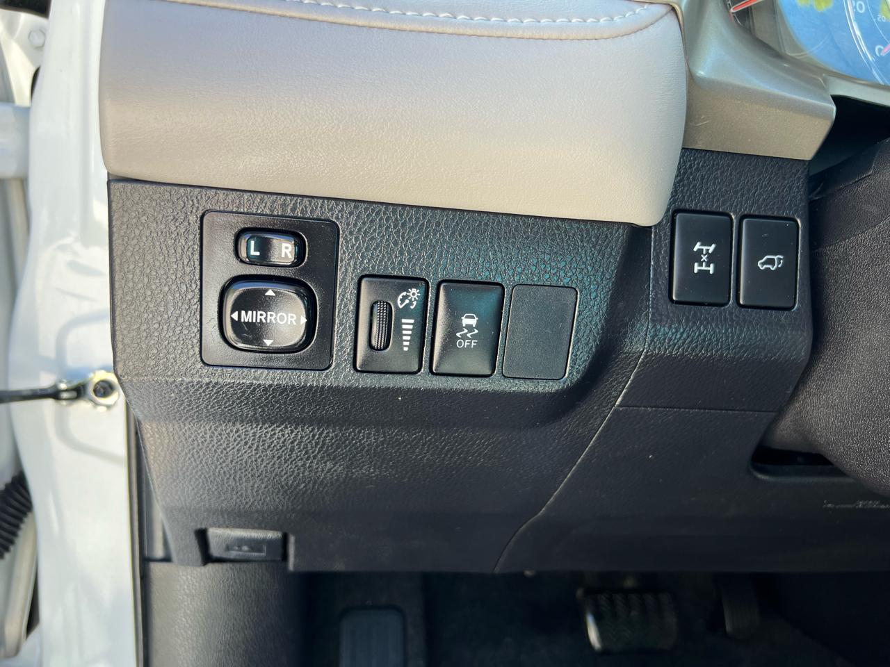 Toyota RAV4  2015