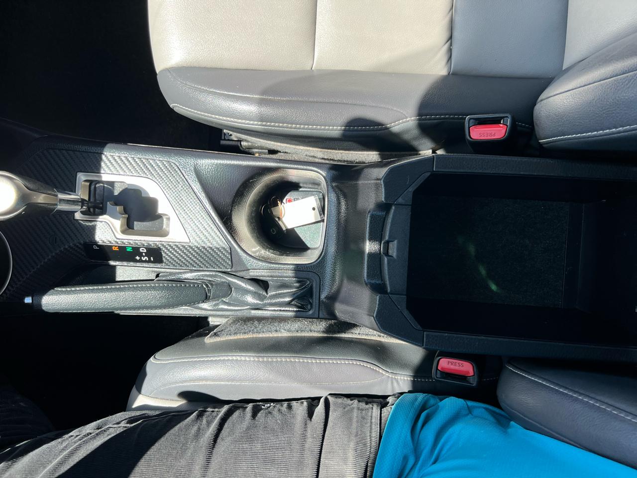 Toyota RAV4  2015