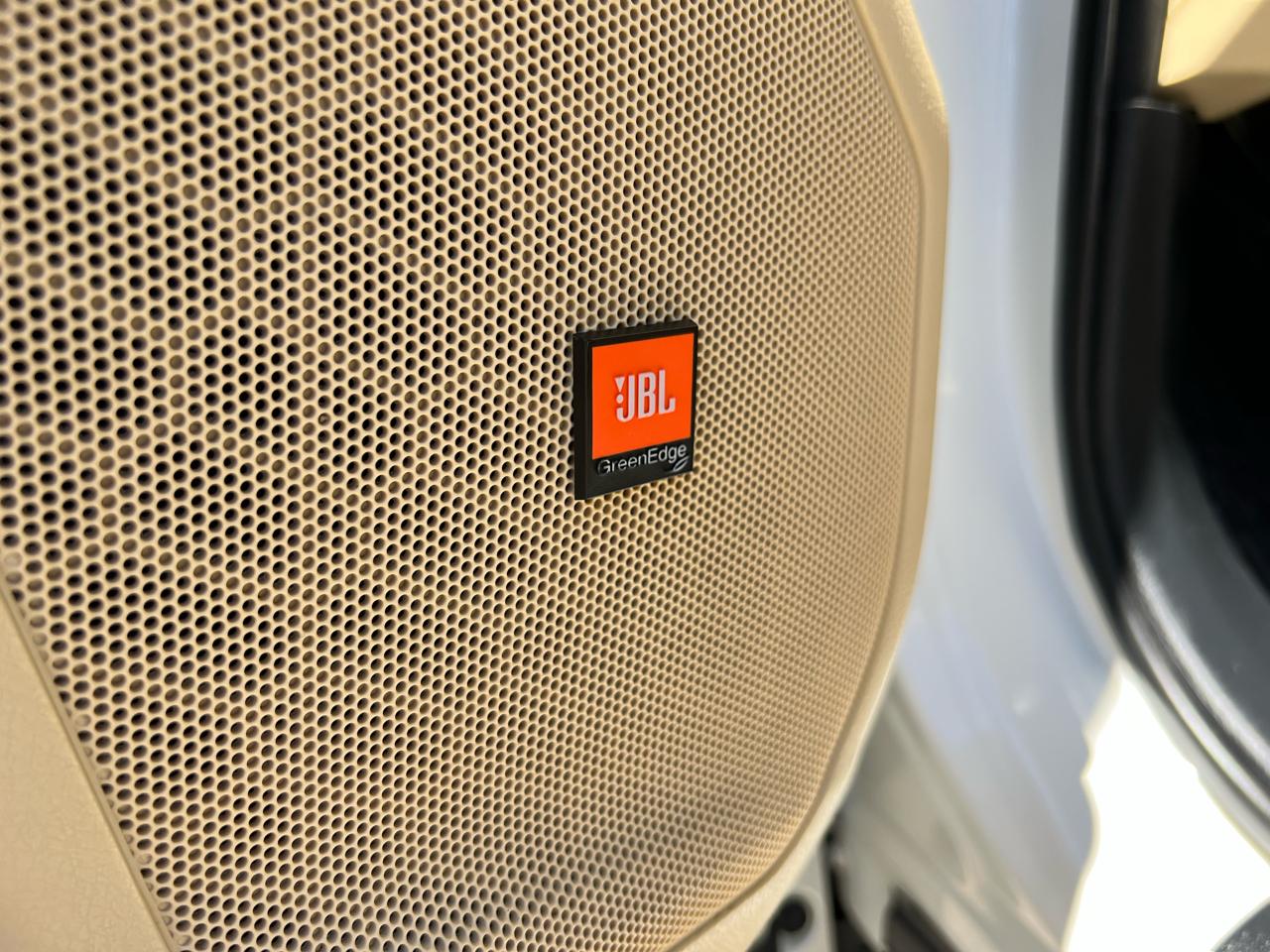 Toyota Highlander Hybrid  2016