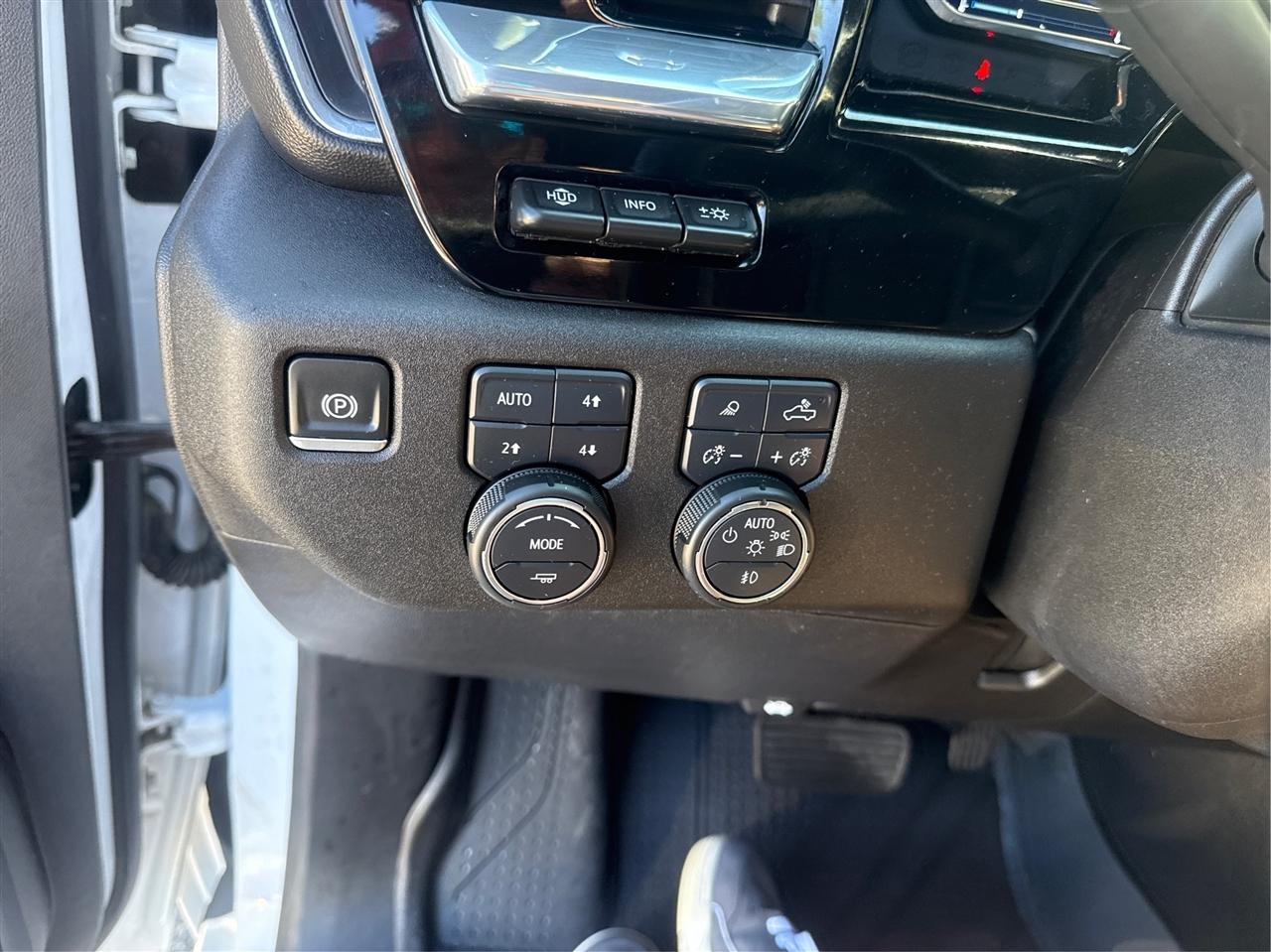Chevrolet Silverado 3500HD  2025