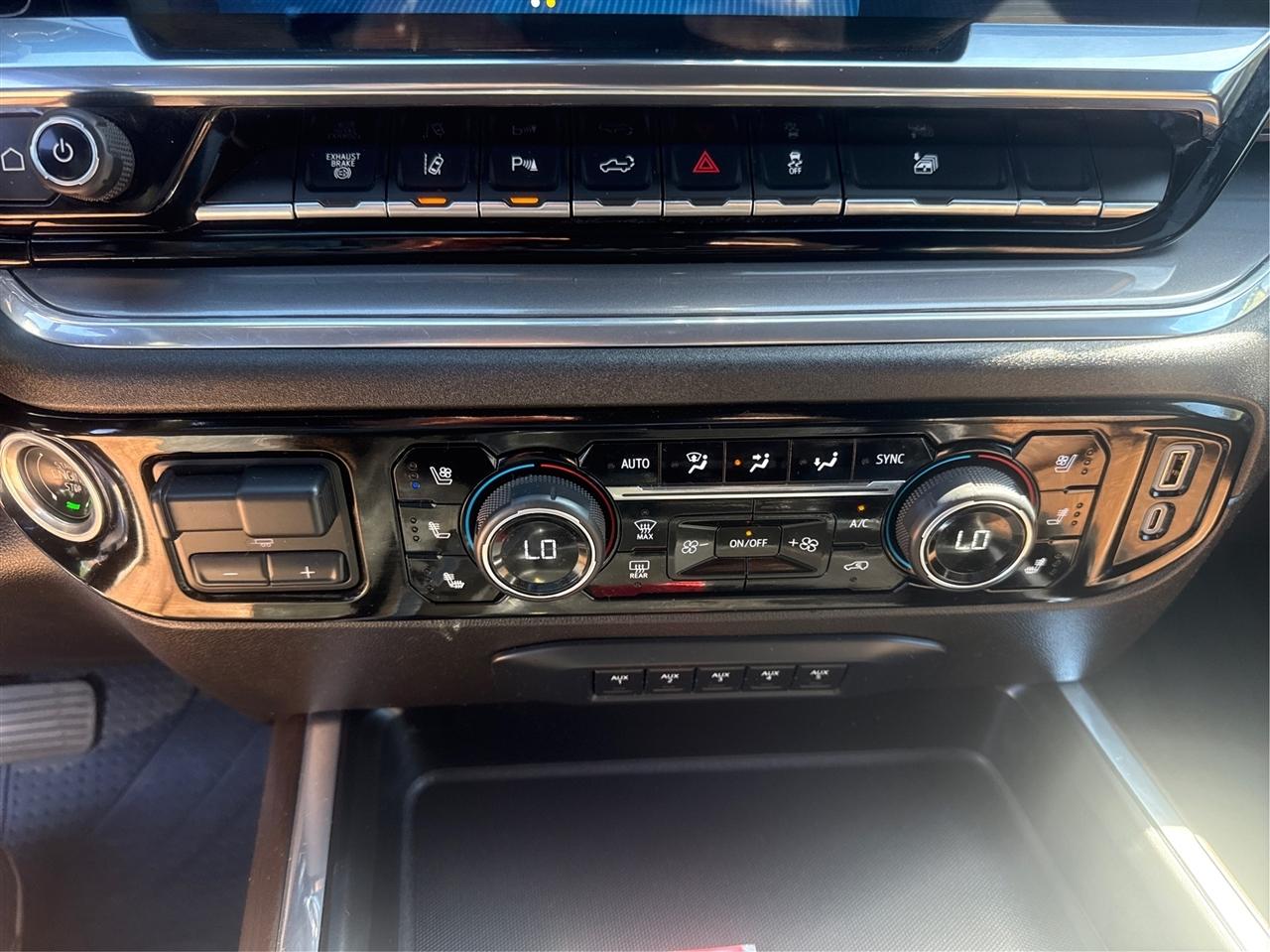 Chevrolet Silverado 3500HD  2025