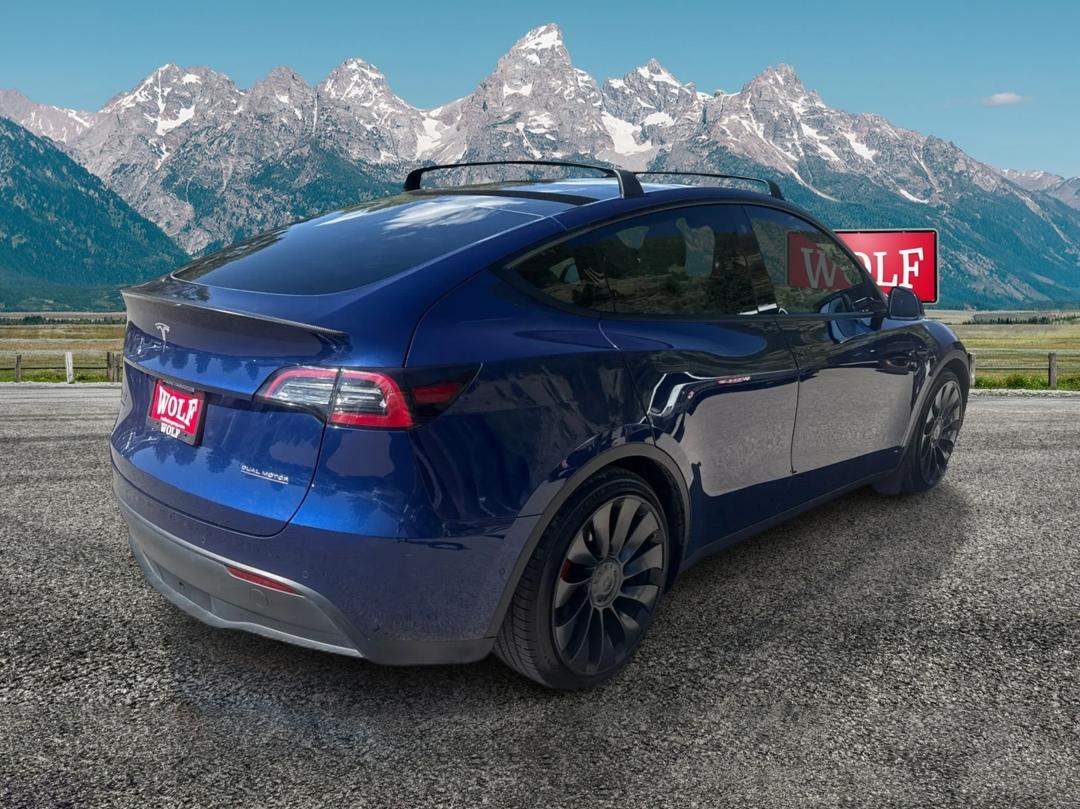 Tesla Model Y  2022
