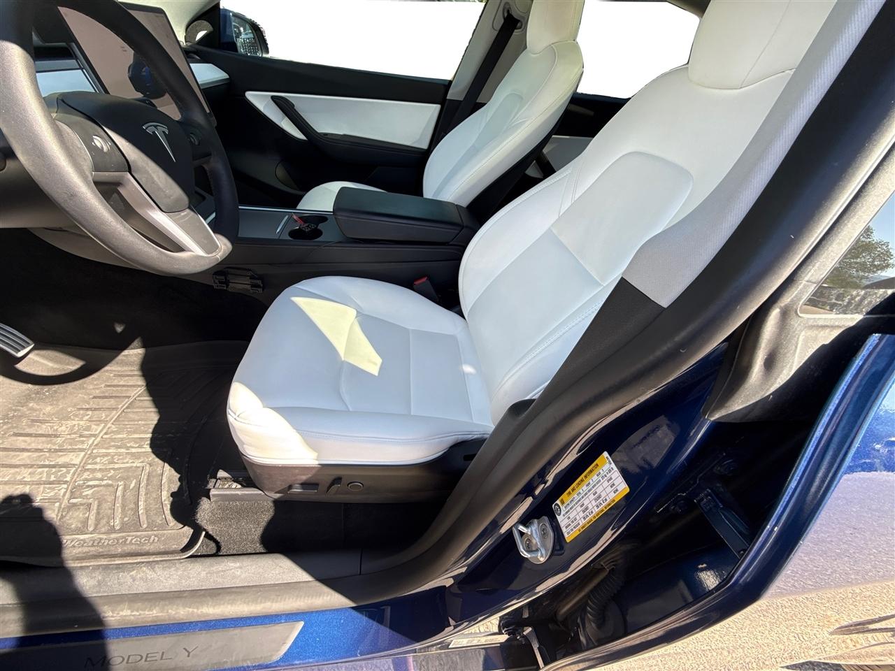 Tesla Model Y  2022