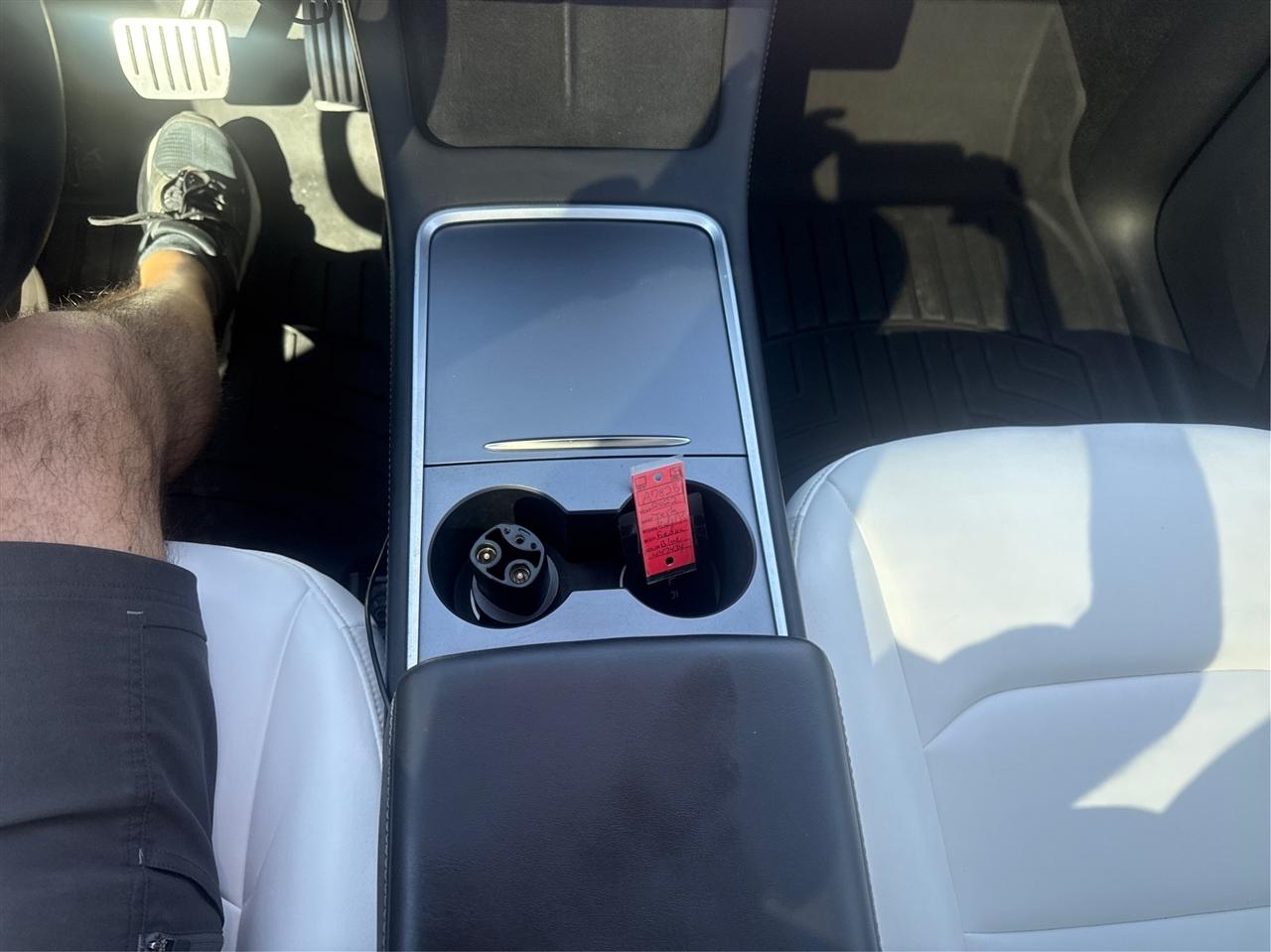 Tesla Model Y  2022