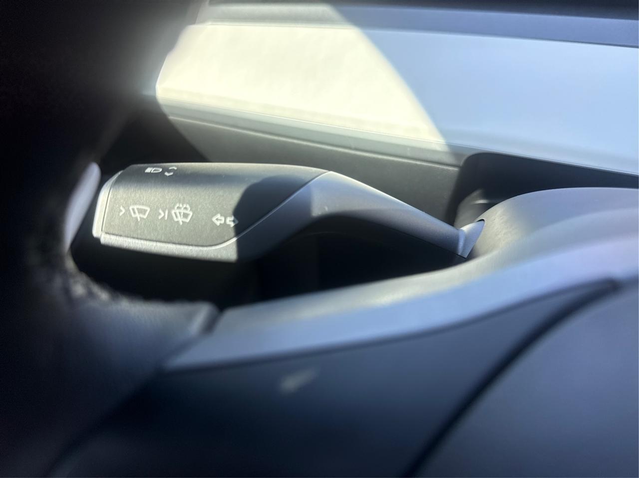 Tesla Model Y  2022