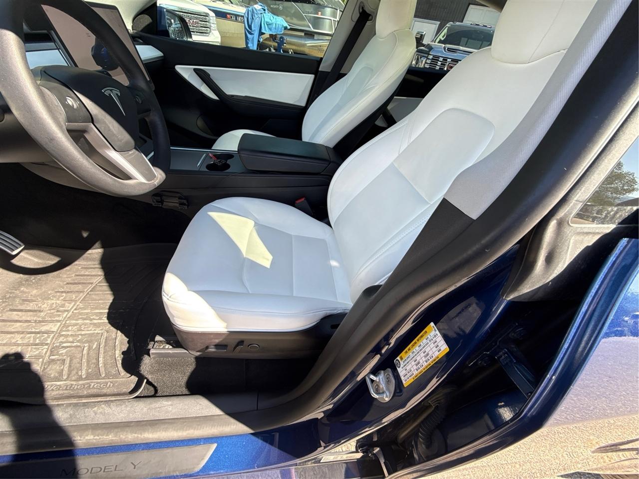 Tesla Model Y  2022