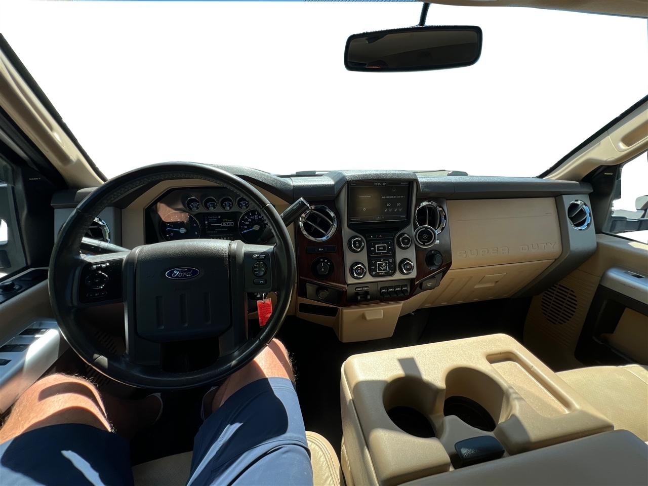 Ford Super Duty F-350 SRW 4WD Crew Cab 172" Lariat 2014