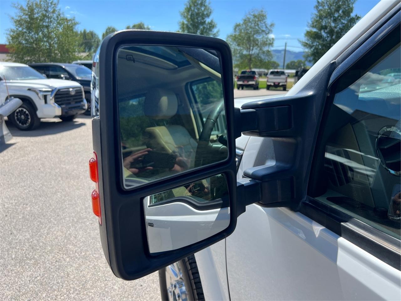 Ford Super Duty F-350 SRW 4WD Crew Cab 172" Lariat 2014