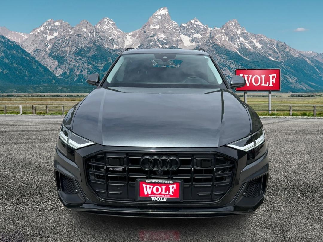 Audi Q8  2022