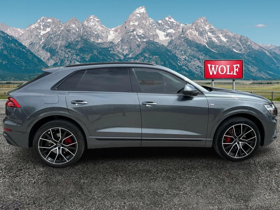 Audi Q8  2022