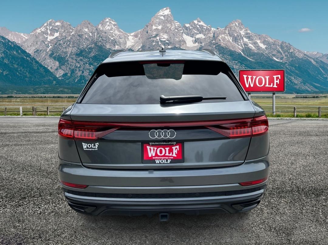 Audi Q8  2022
