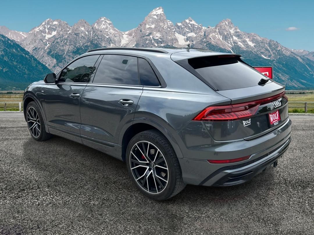 Audi Q8  2022