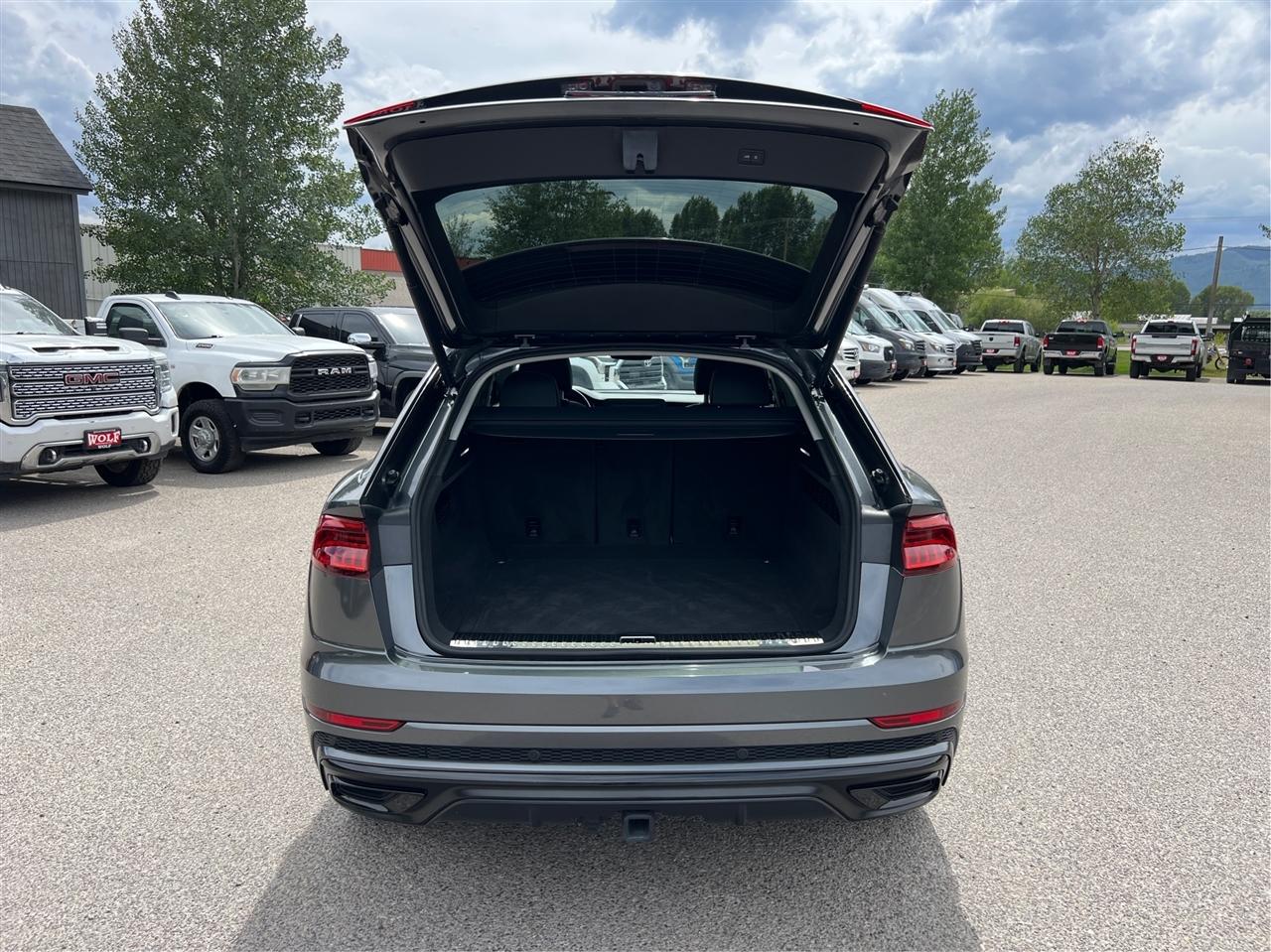 Audi Q8  2022