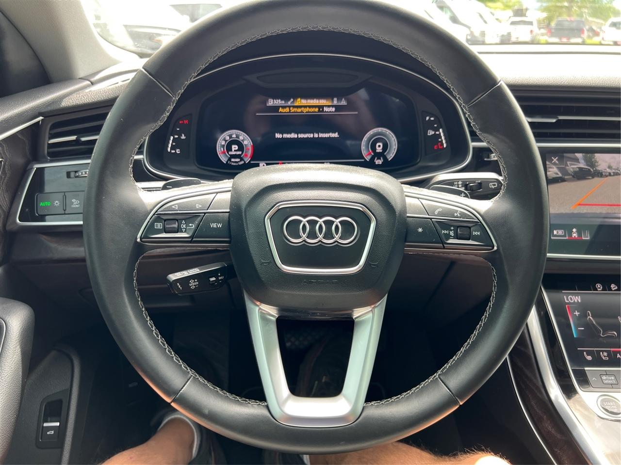 Audi Q8  2022
