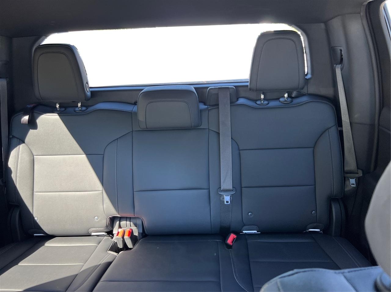 Chevrolet Silverado EV  2024