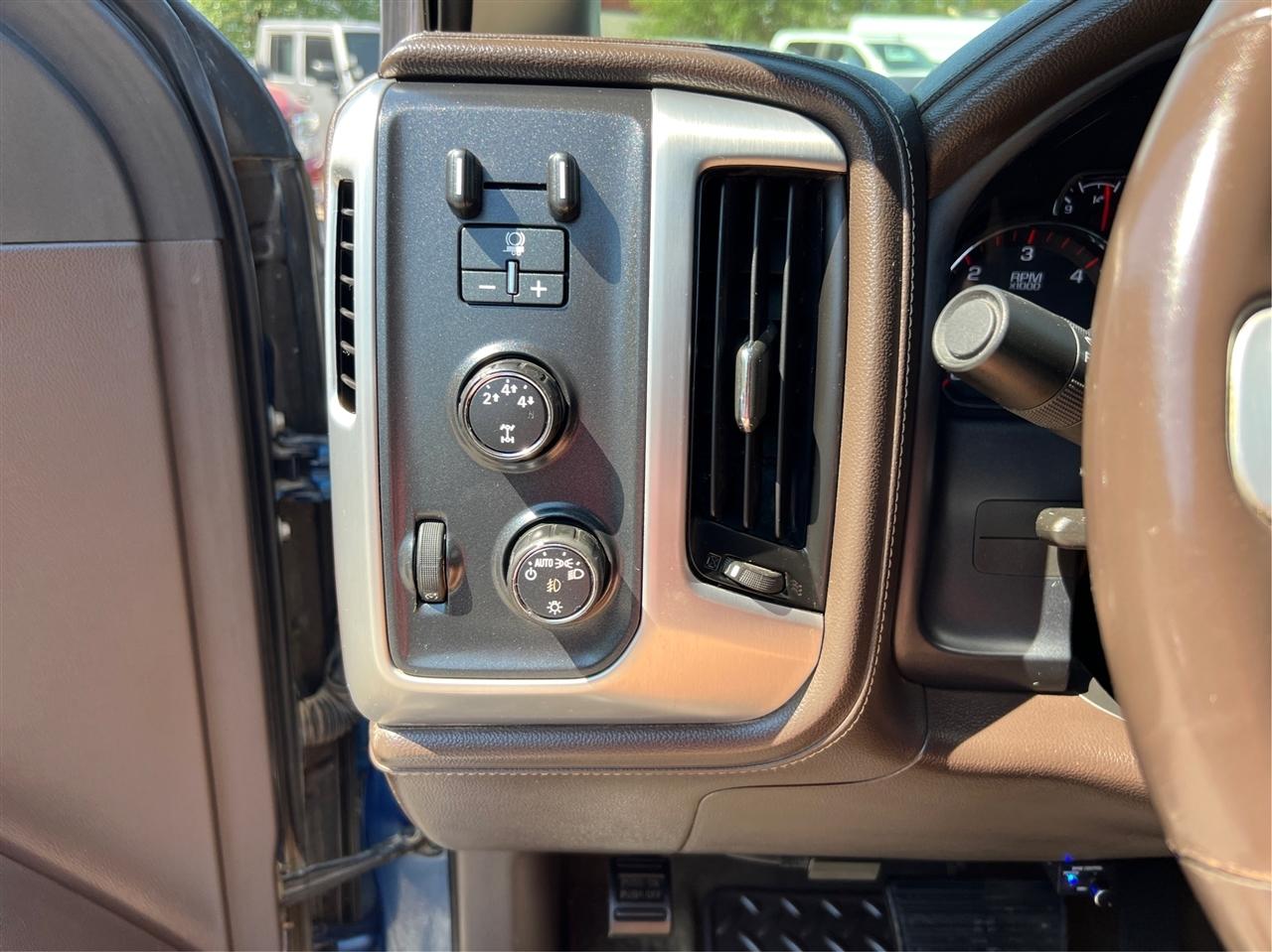 GMC Sierra 2500HD available WiFi  2015