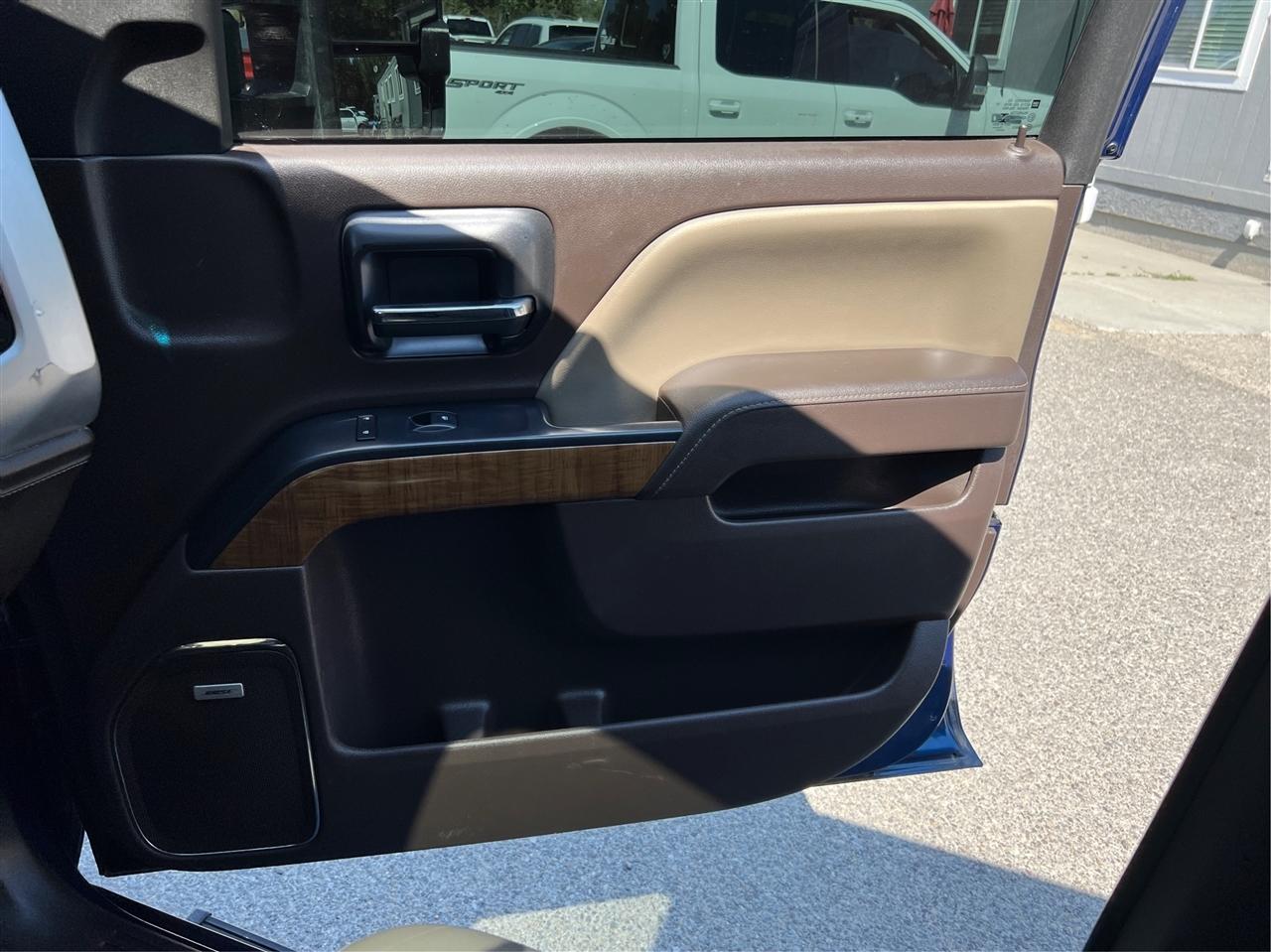 GMC Sierra 2500HD available WiFi  2015