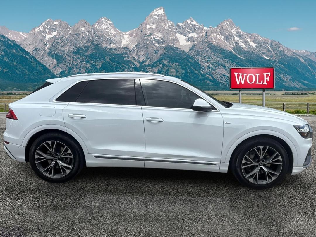 Audi Q8  2023