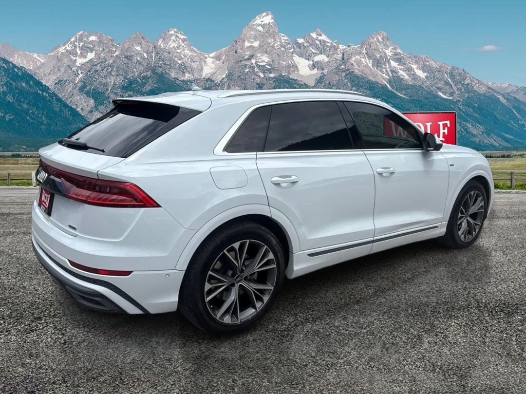 Audi Q8  2023