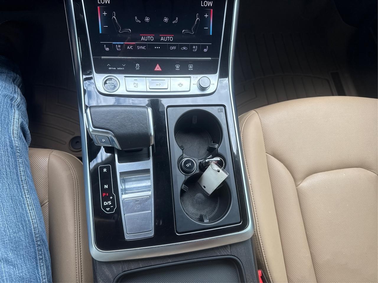 Audi Q8  2023