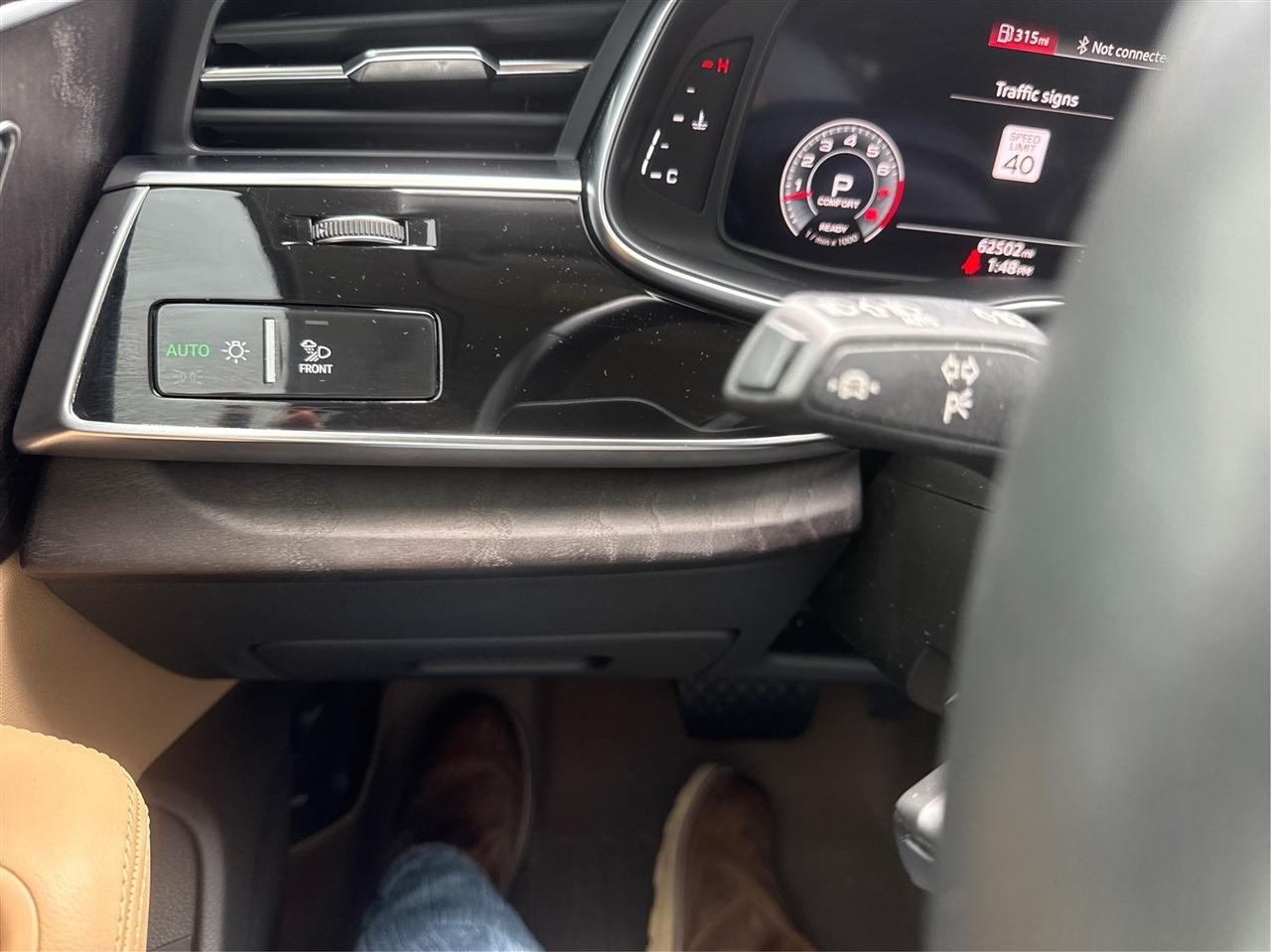Audi Q8  2023