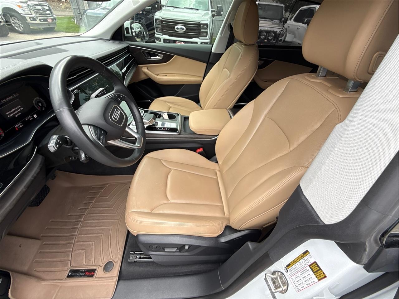 Audi Q8  2023