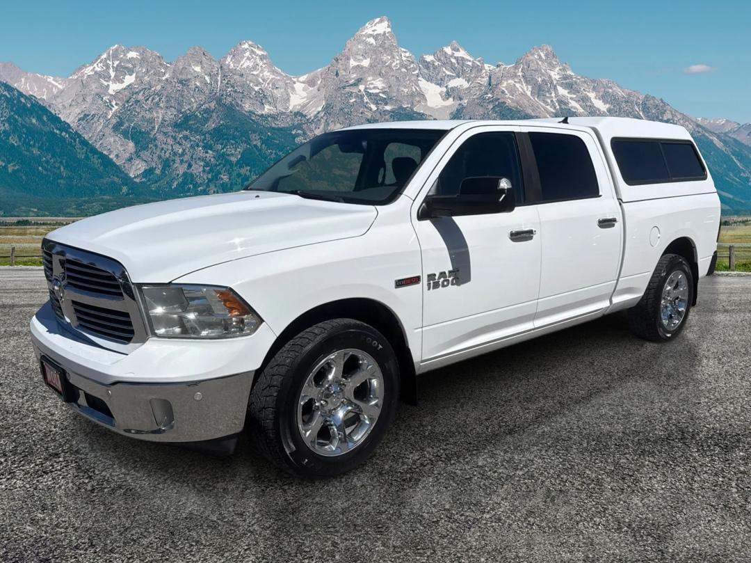  2015 RAM 1500 SLT Crew Cab 4WD   