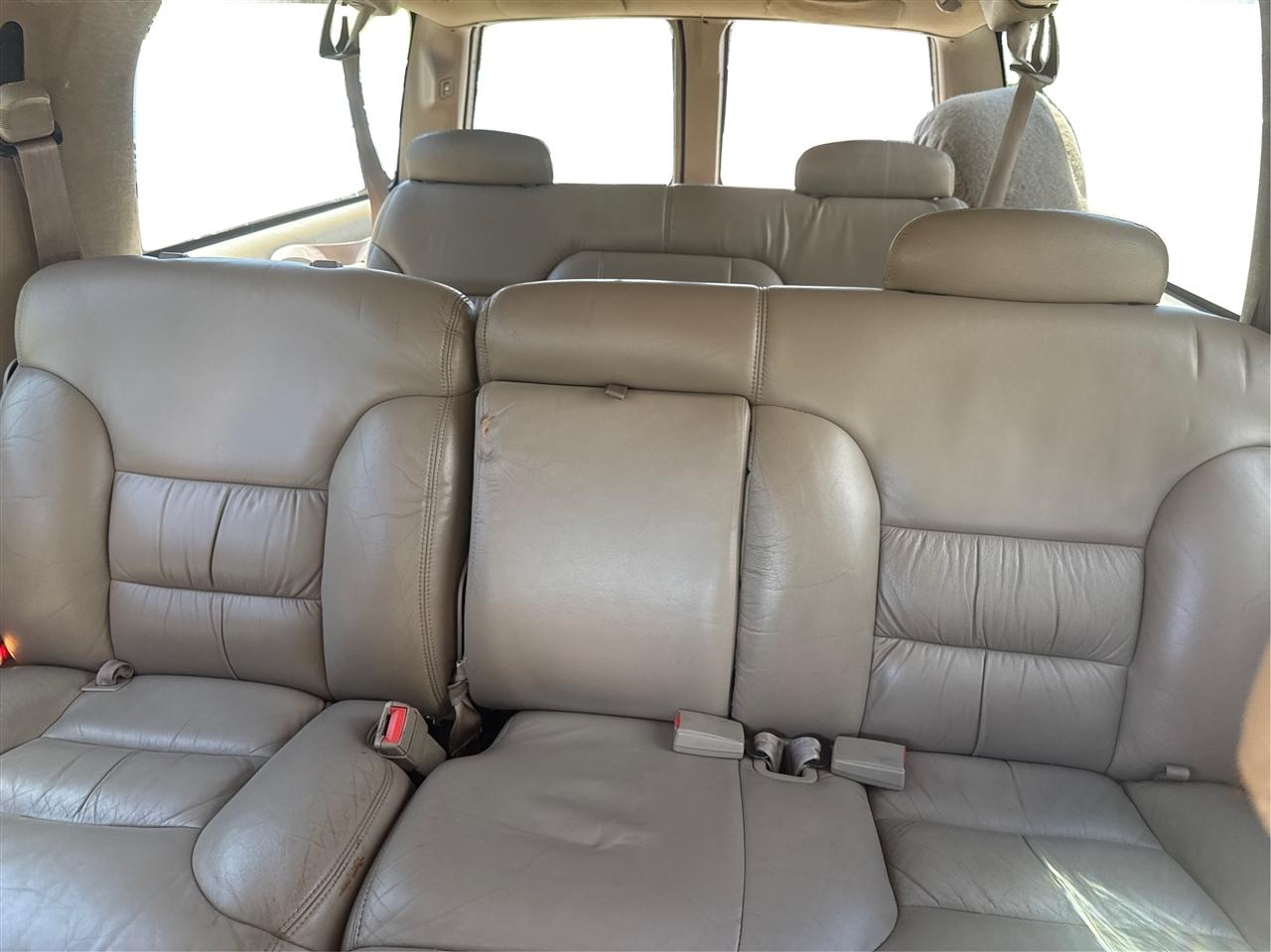GMC Suburban  1999