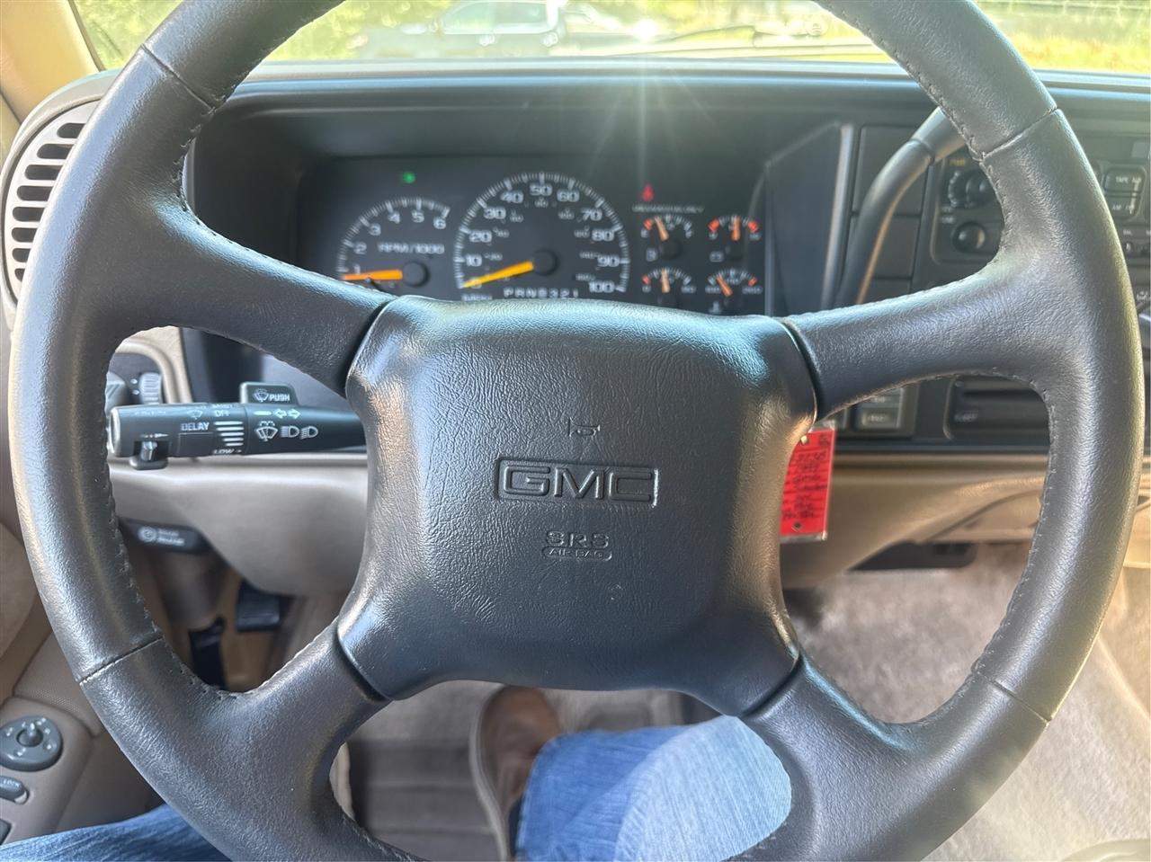 GMC Suburban  1999