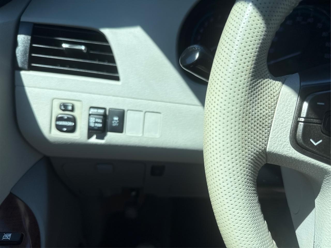 Toyota Sienna  2011