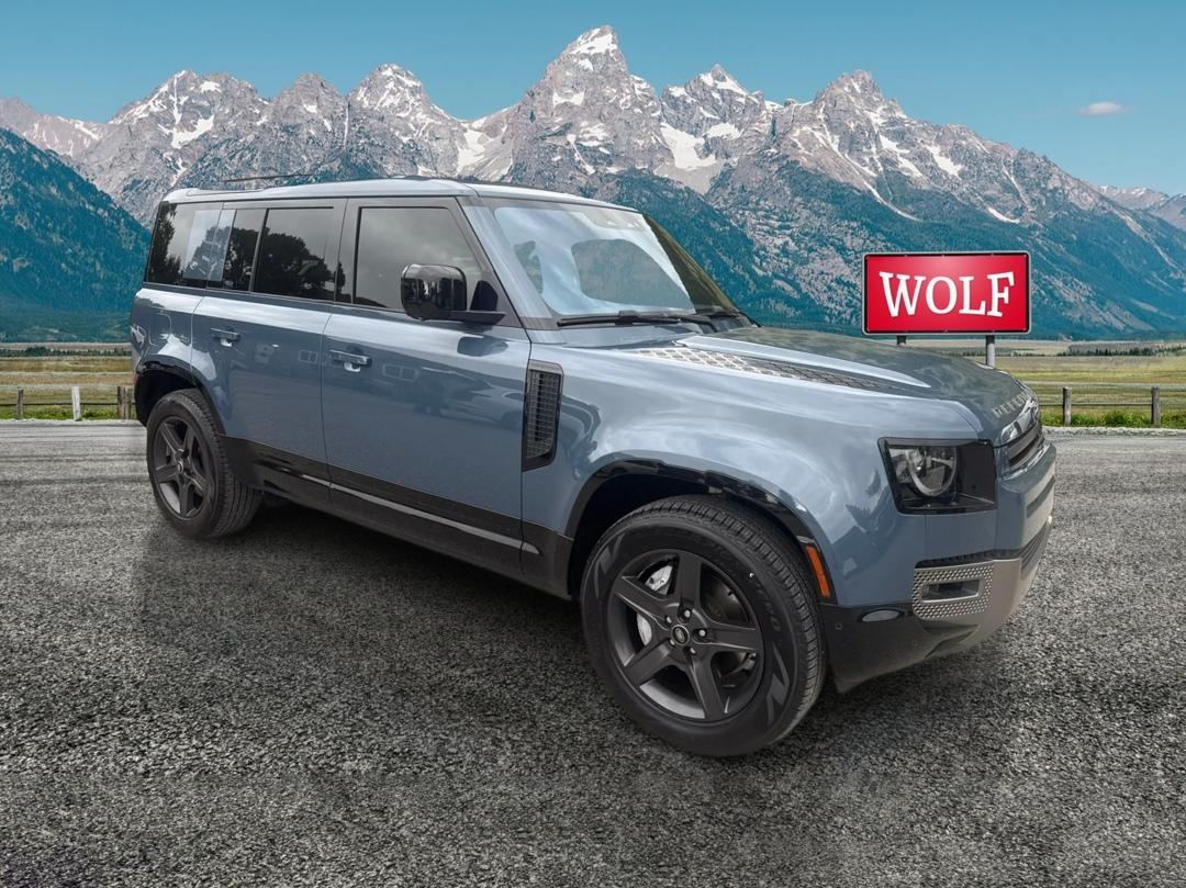 Land Rover Defender  2022