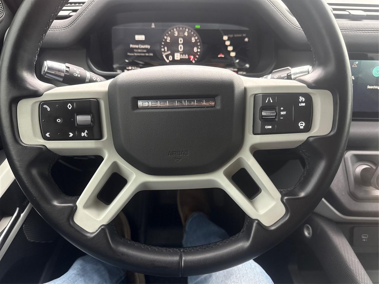 Land Rover Defender  2022