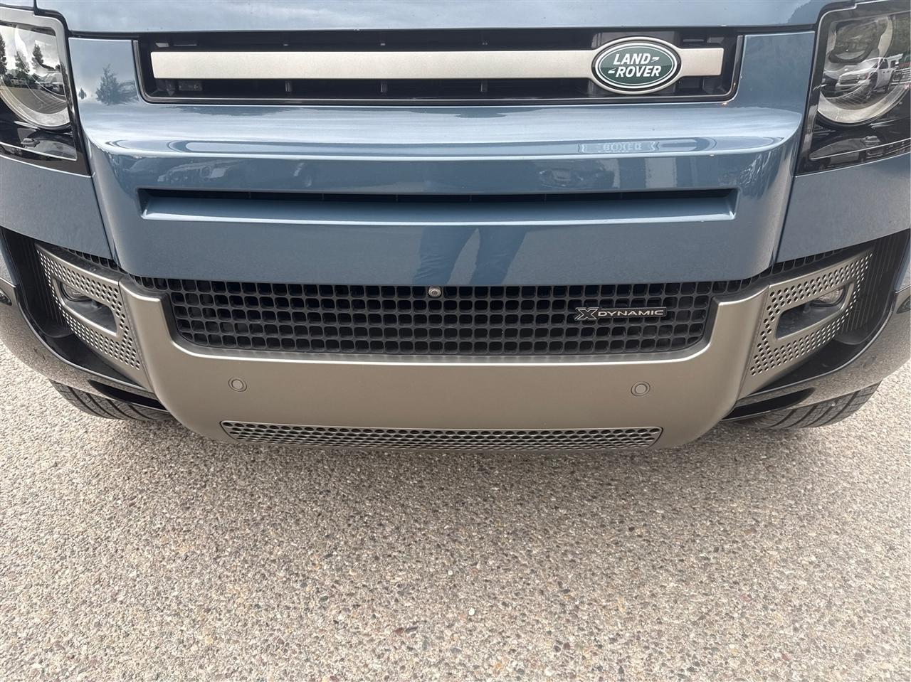 Land Rover Defender  2022
