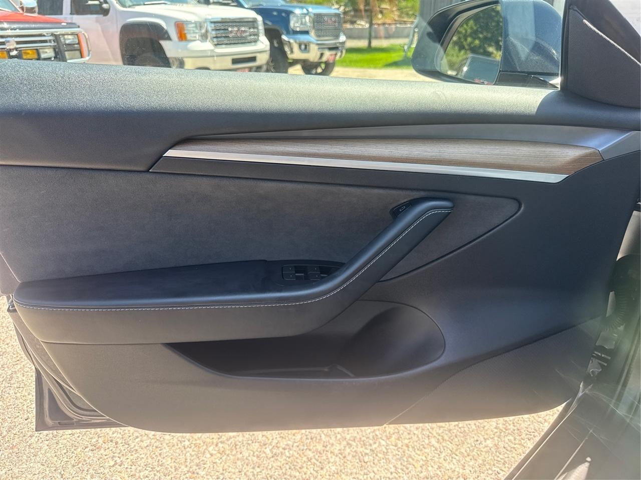 Tesla Model 3  2022