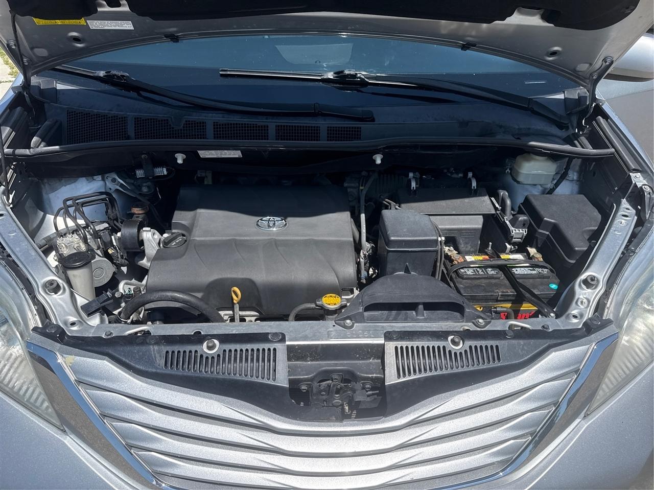 Toyota Sienna  2016