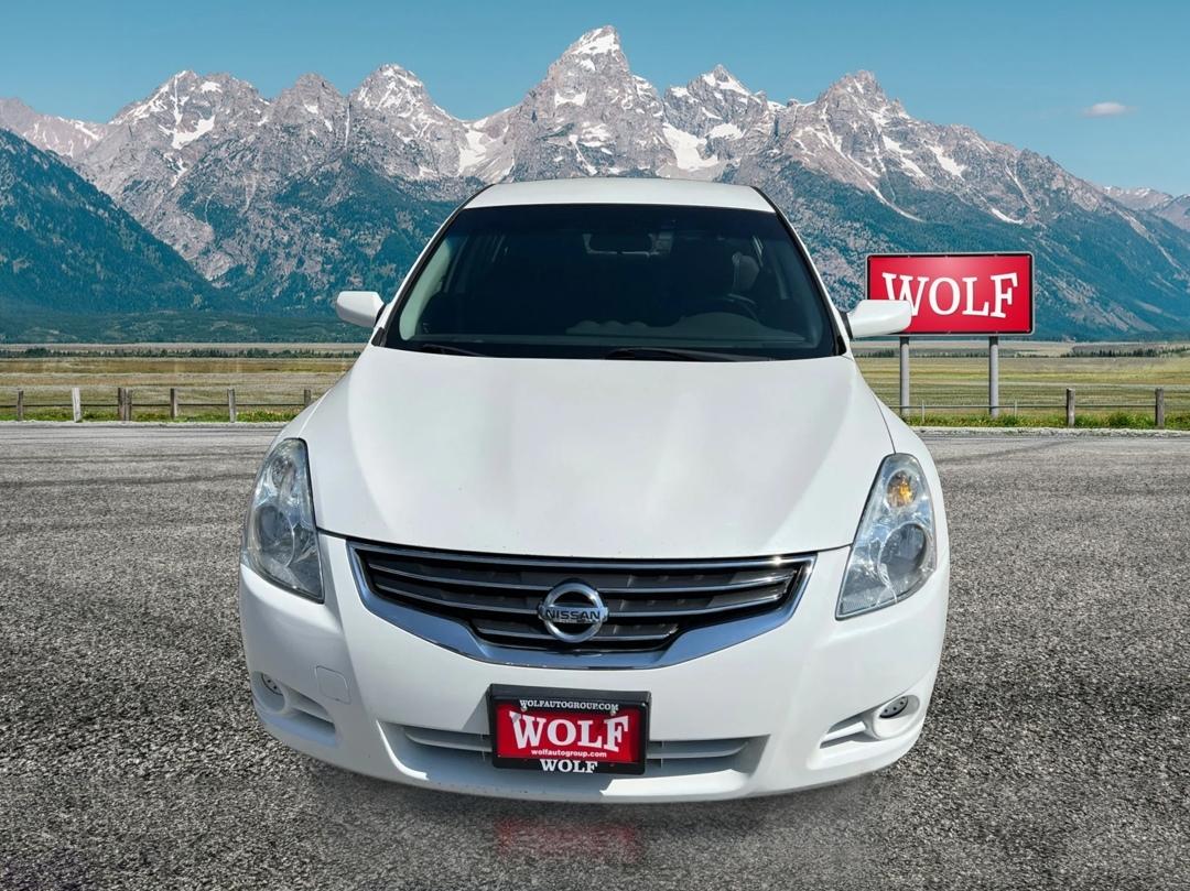 Nissan Altima  2012