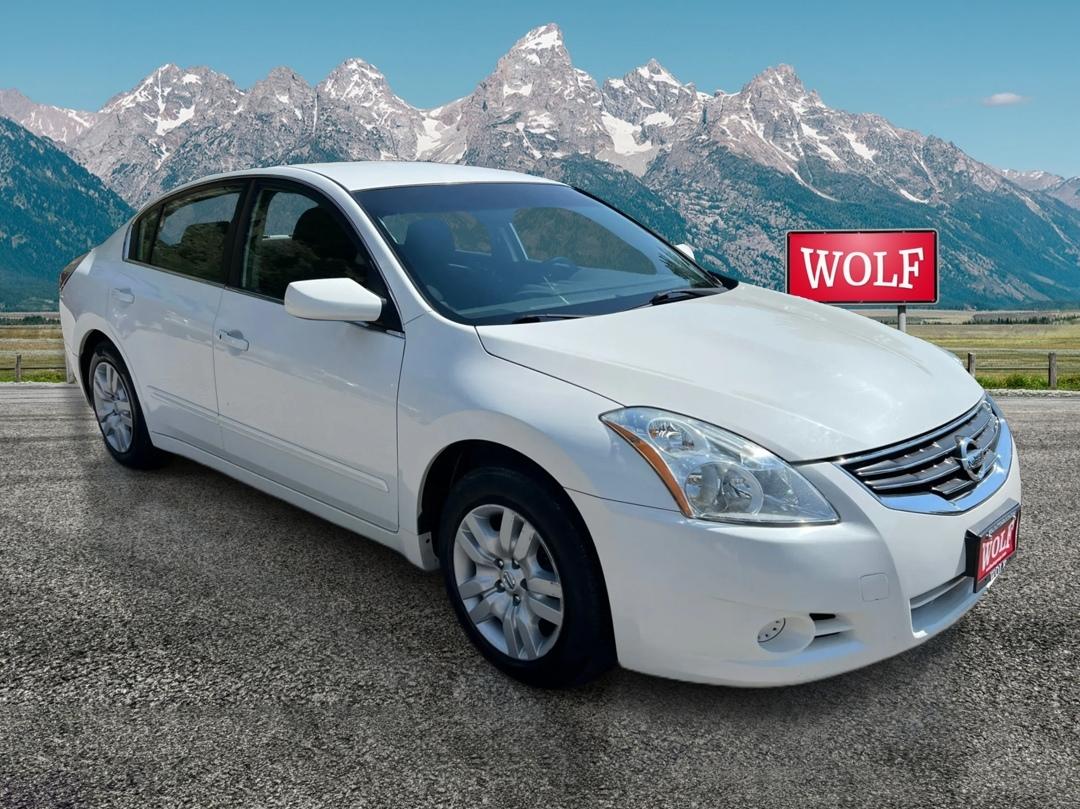 Nissan Altima  2012