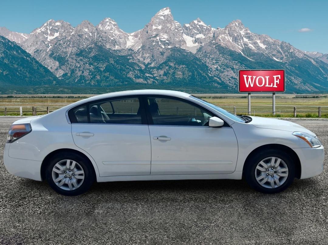 Nissan Altima  2012