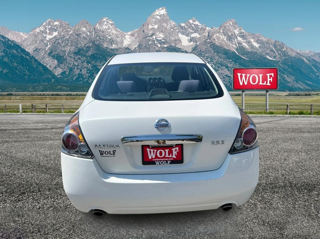 Nissan Altima  2012