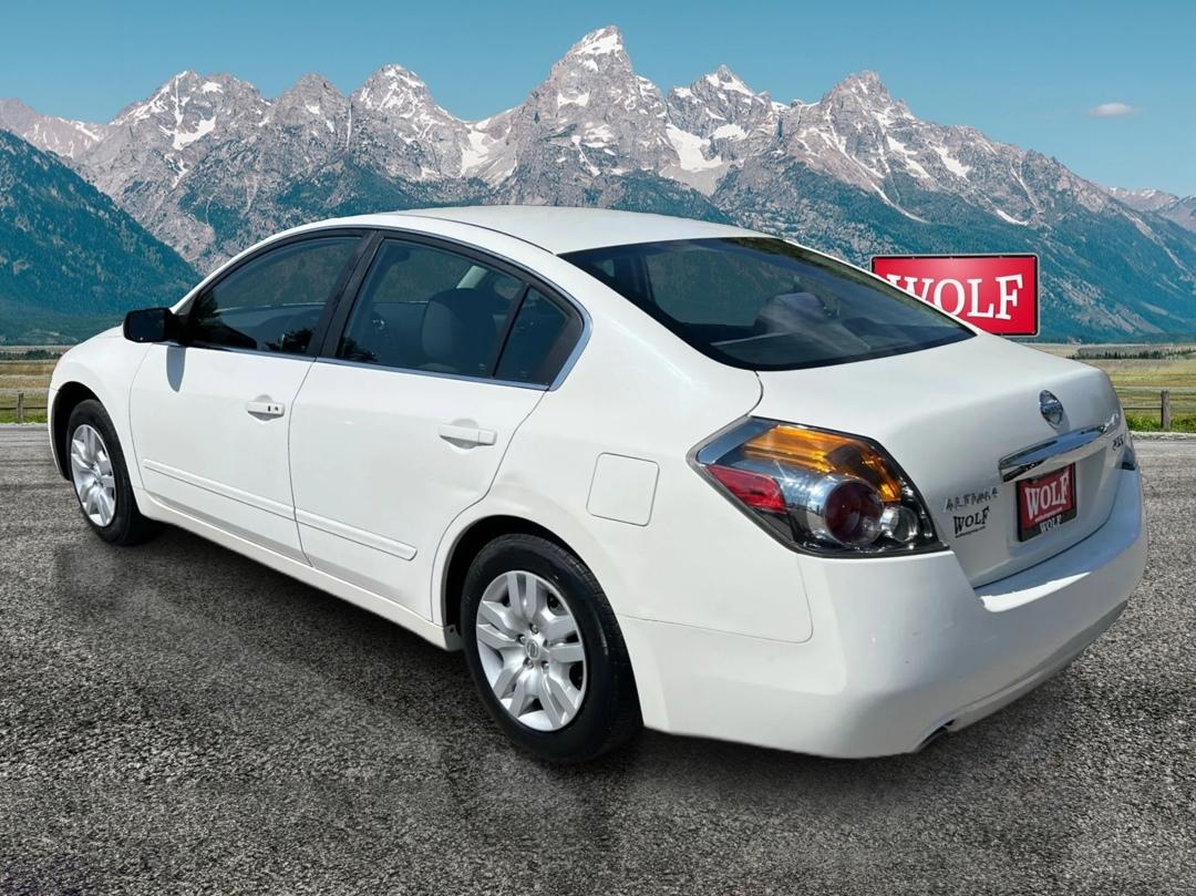 Nissan Altima  2012