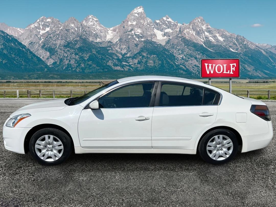 Nissan Altima  2012